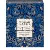 Vonná svíčka William Morris At Home White Iris & Amber  bílý kosatec a ambra, 180 g